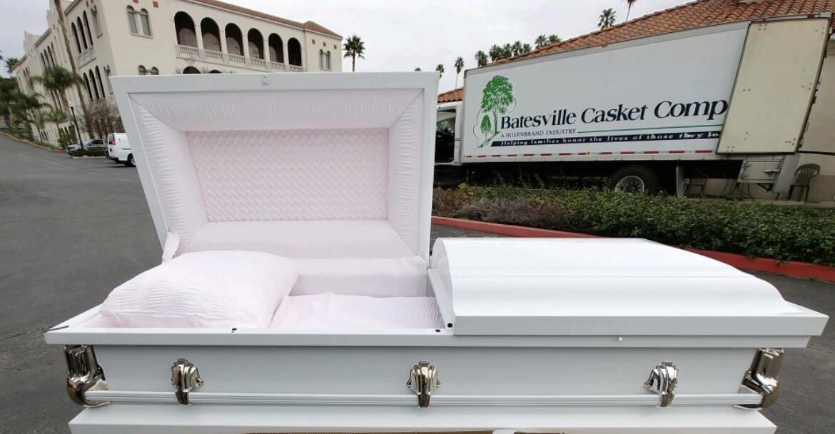 Monroe White photo review