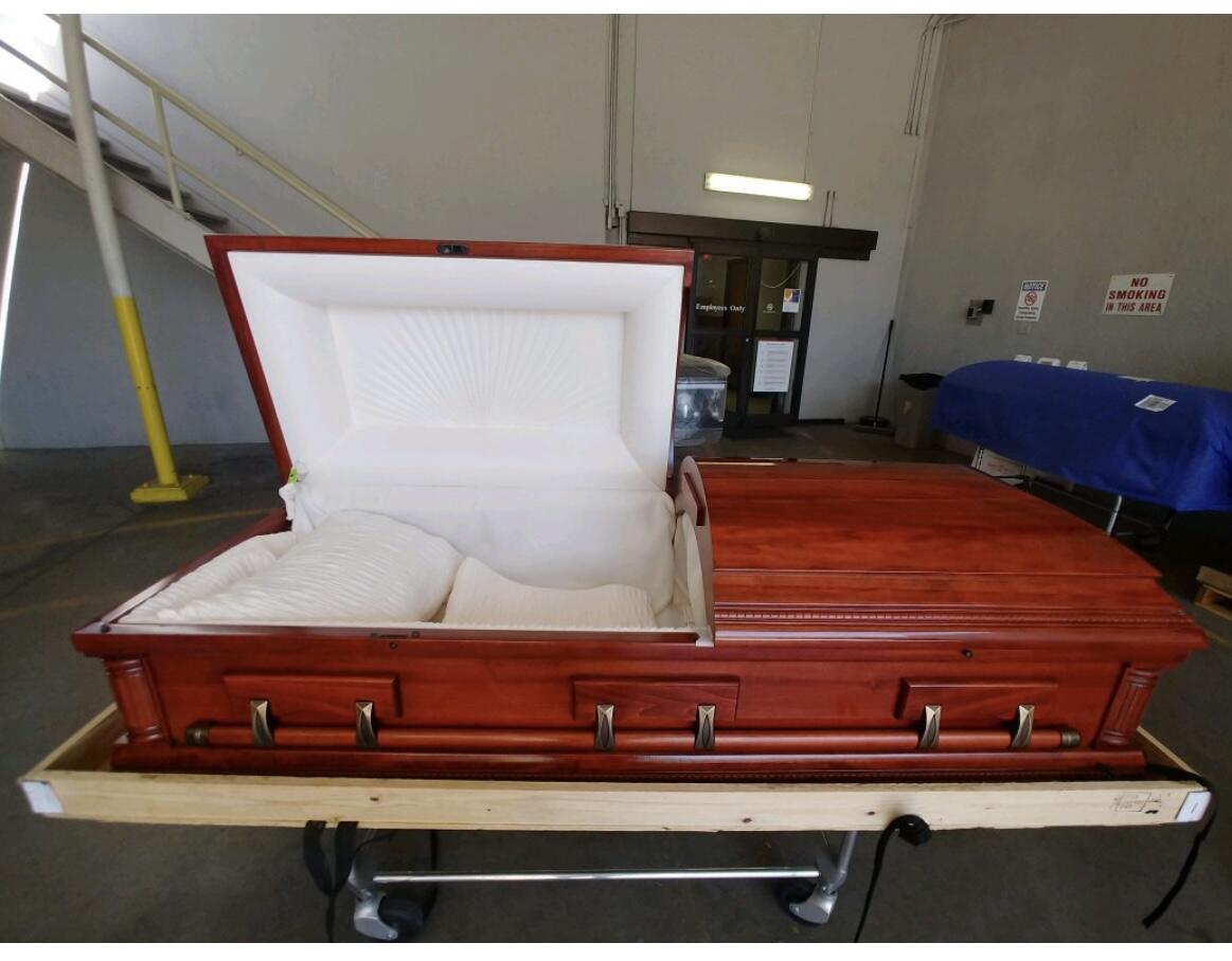 Laurel Mahogany photo review