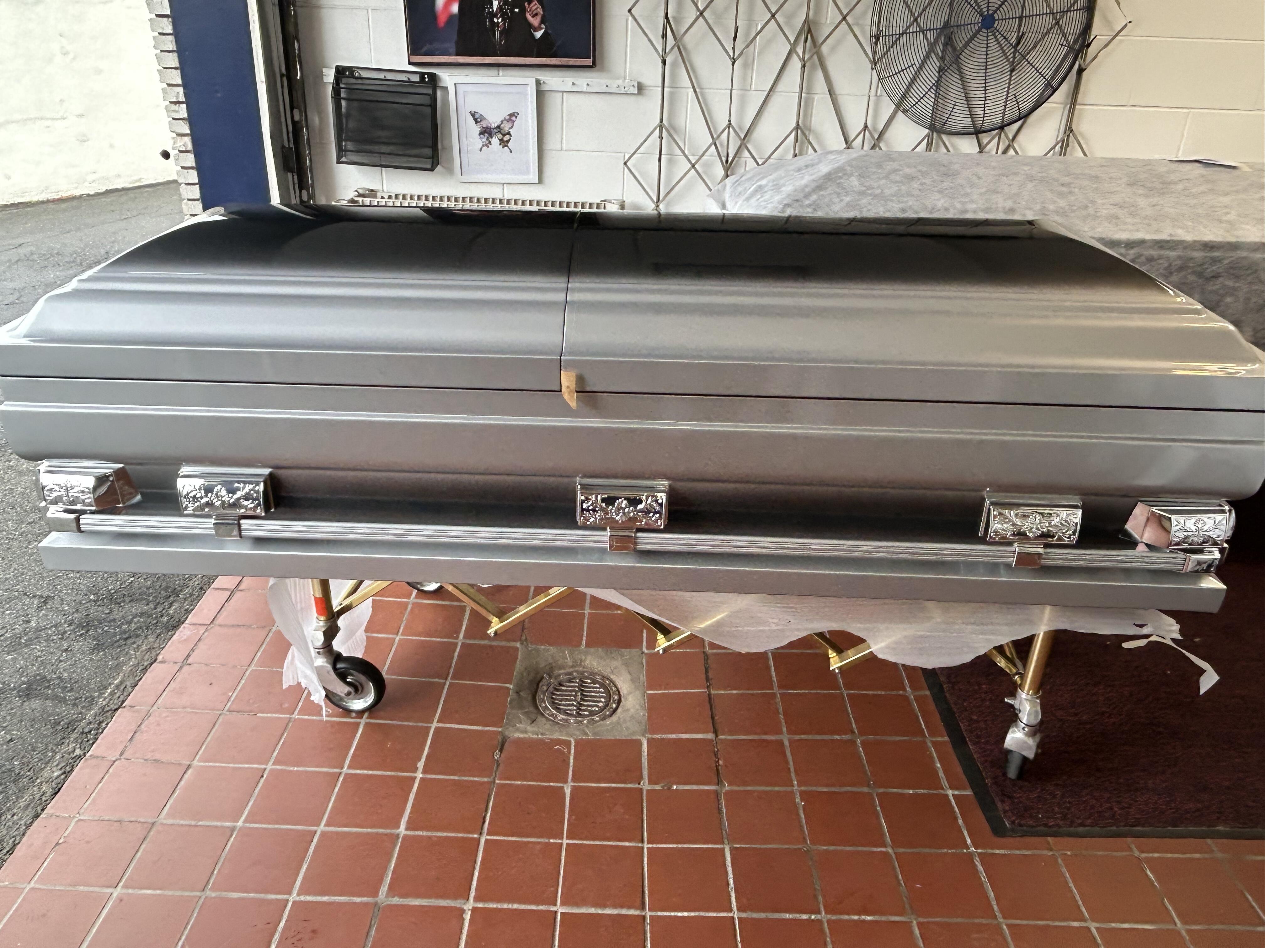 Casket Emporium Series Oversize Casket Ebony photo review