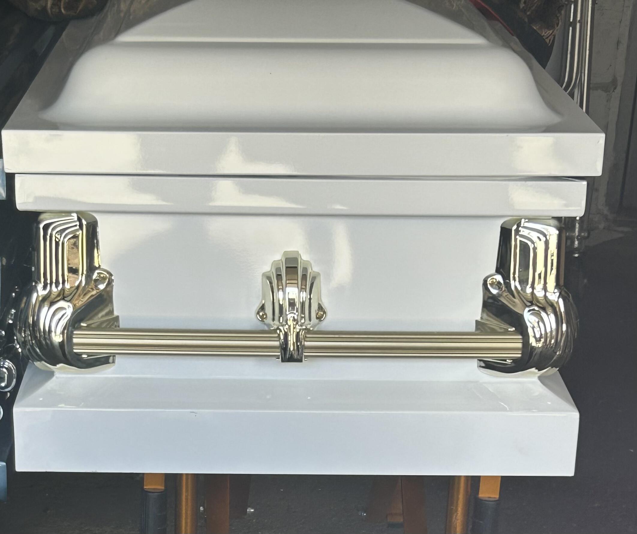 Clair Series White/Gold/ Gold Bar photo review