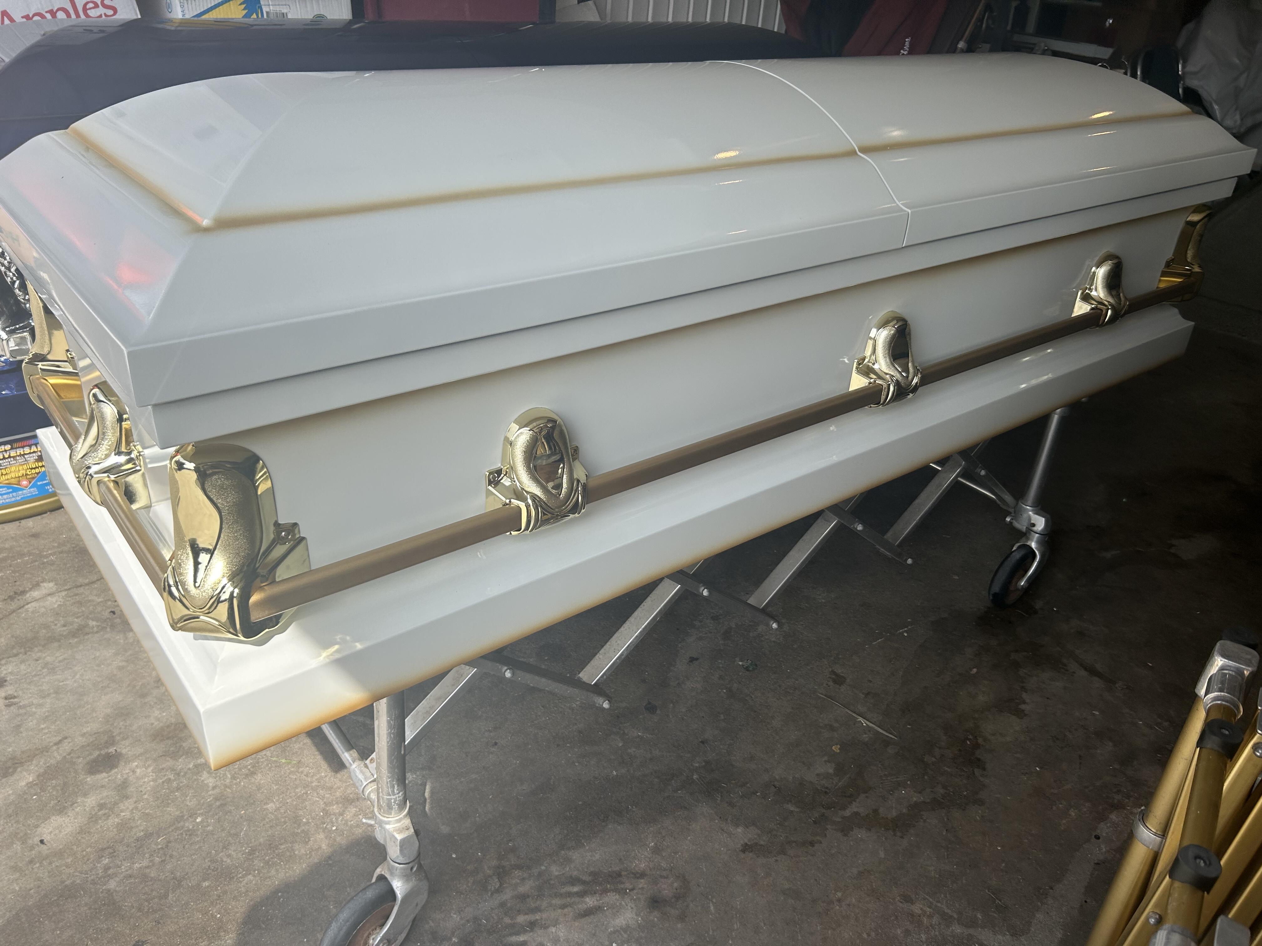 Clair Series White/Gold/ Gold Bar photo review