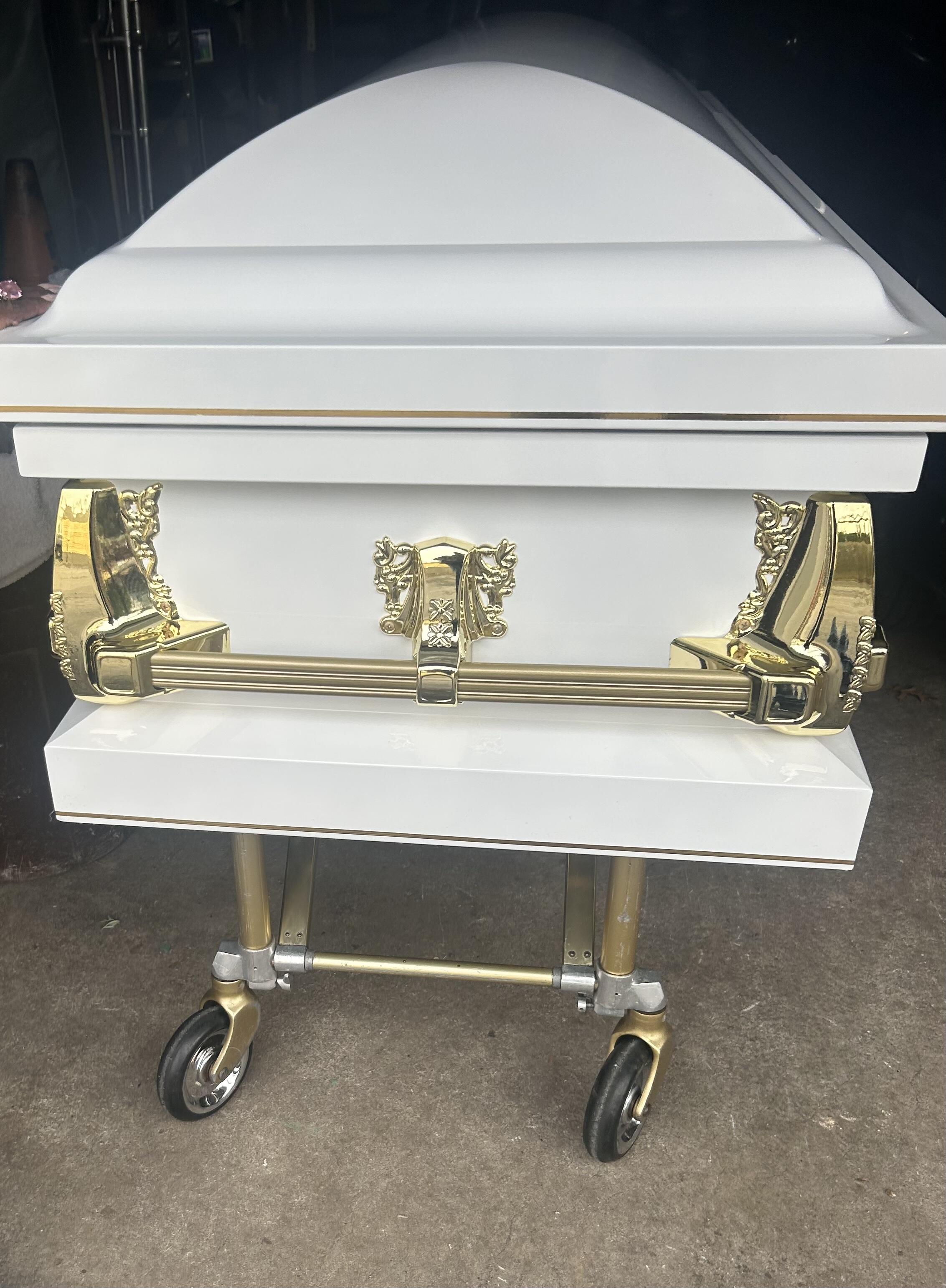 Clair Series White/Gold/ Gold Bar photo review