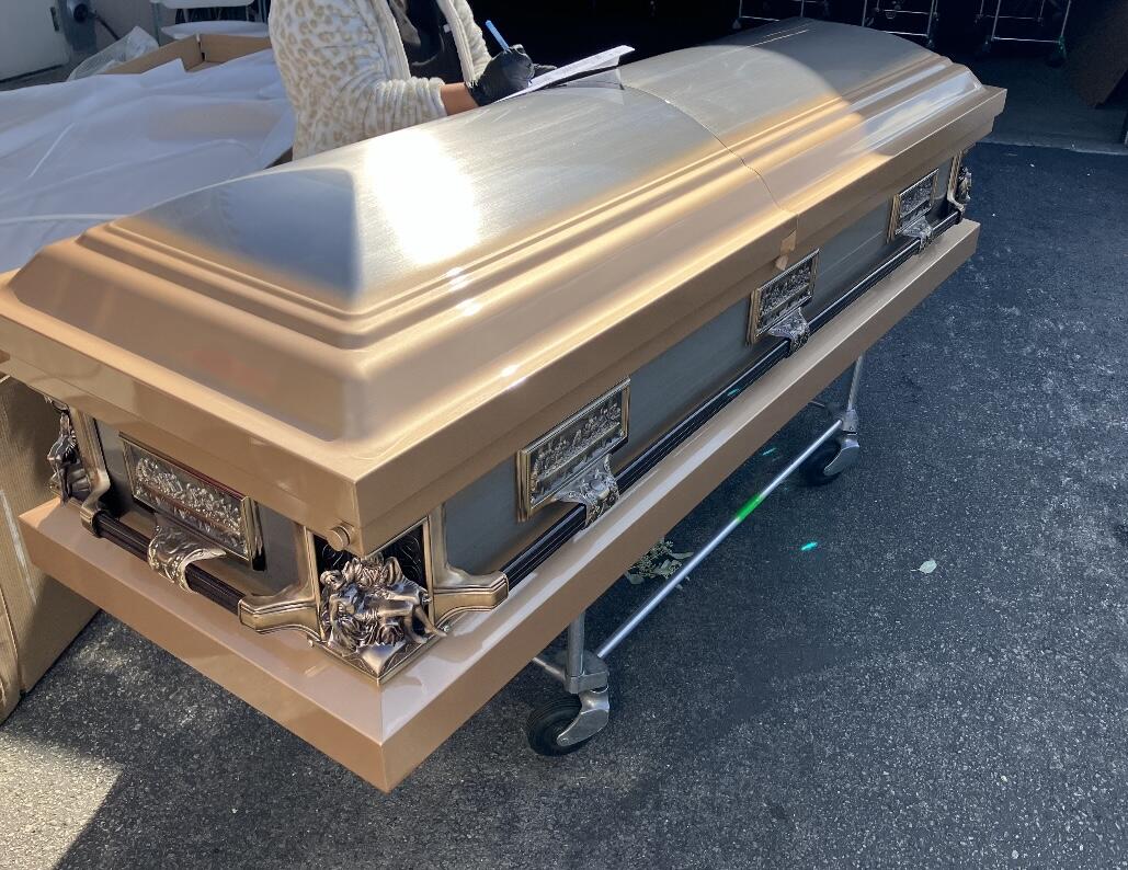 New York Pieta Topaz photo review