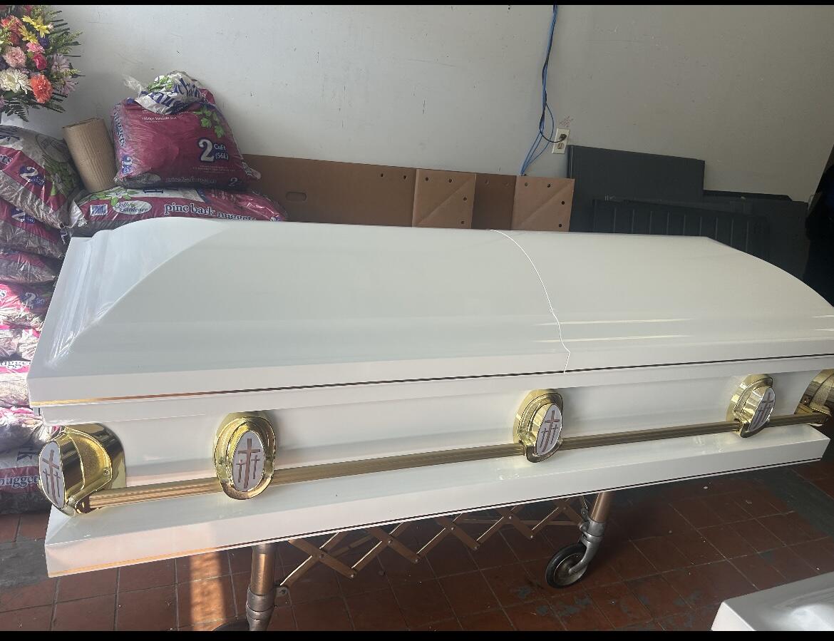 The Cambridge Series White photo review