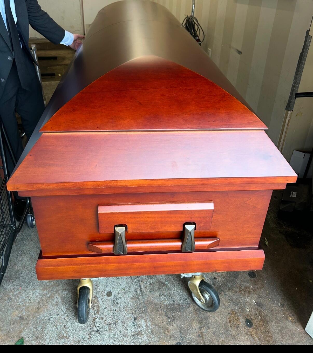 Eternal Series Cherry Cremation Casket photo review