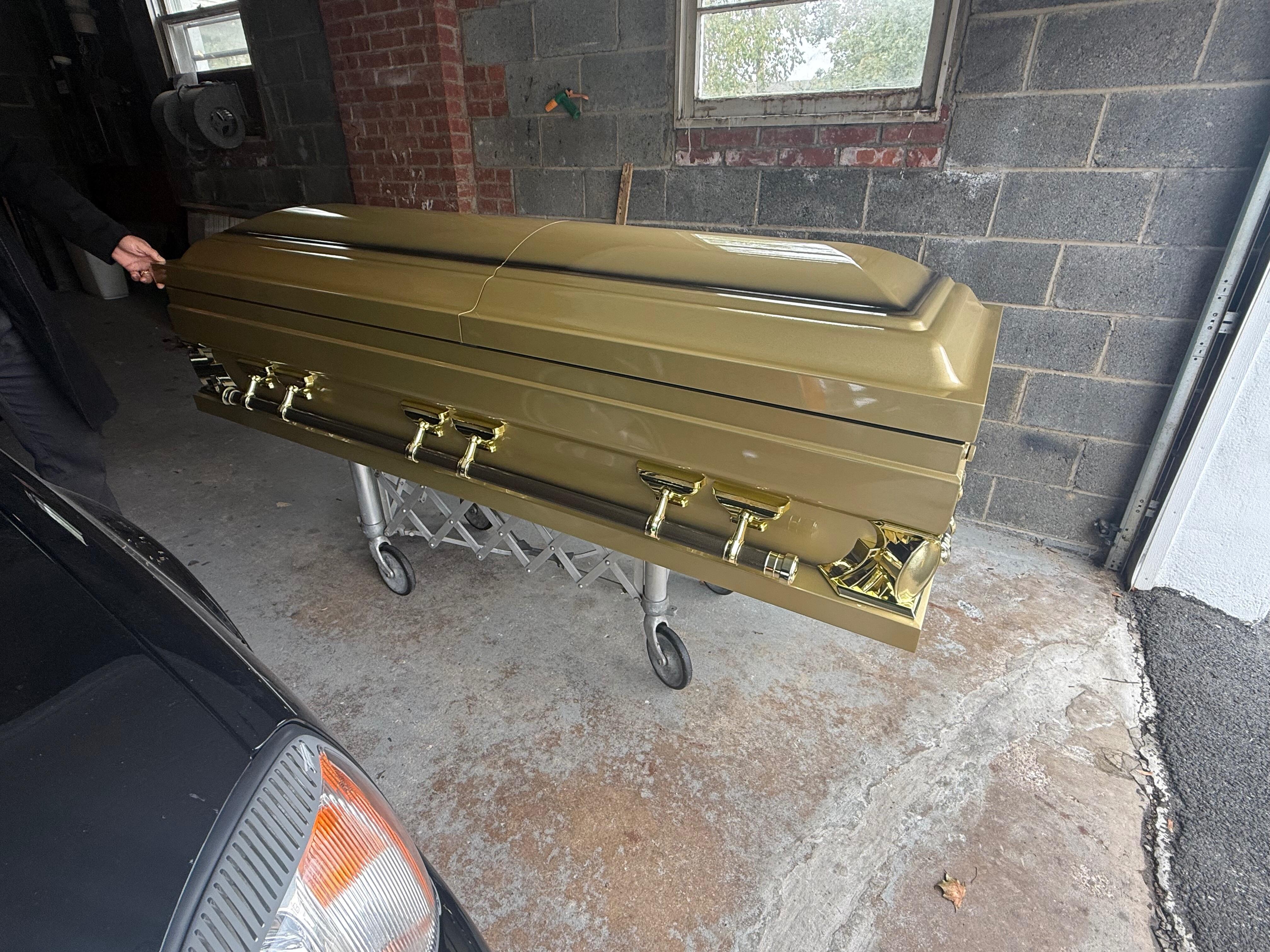 Gemini Series Gold Casket photo review