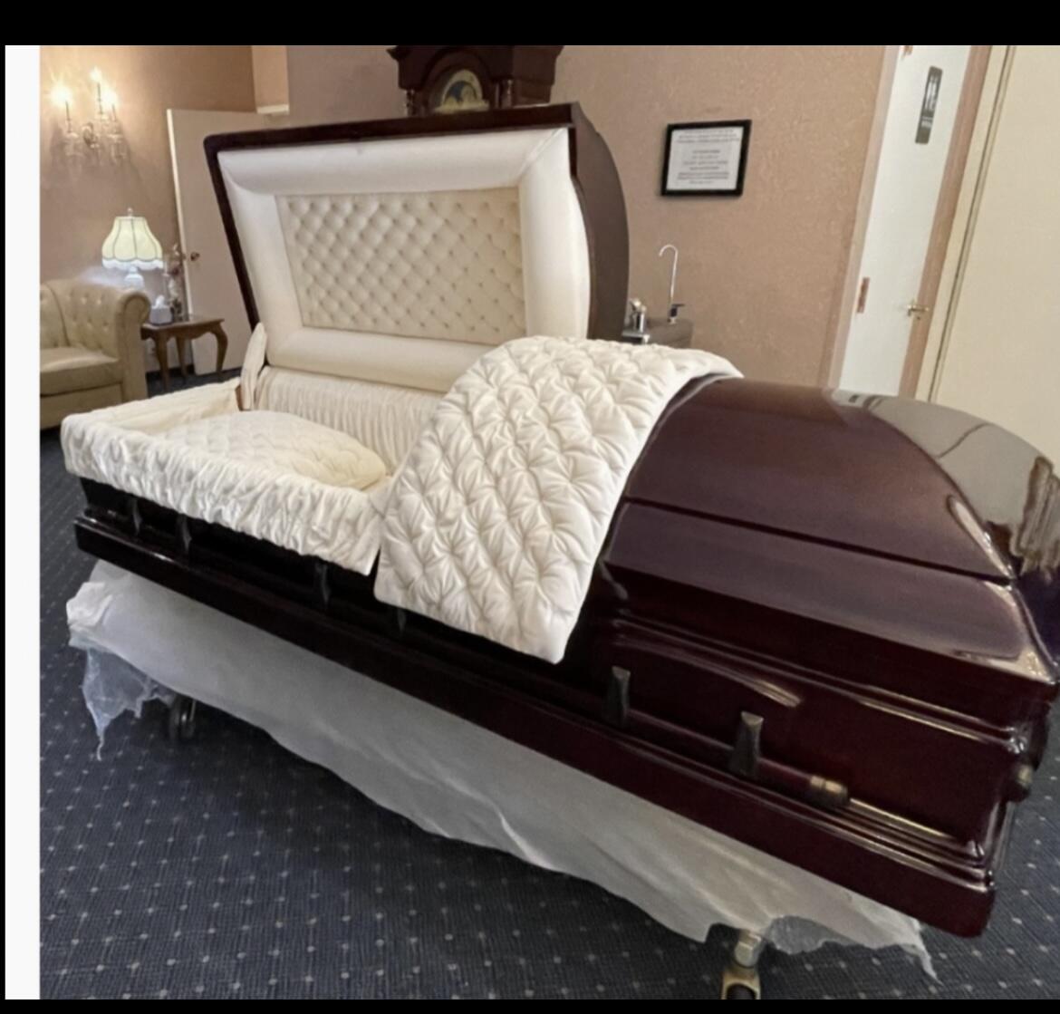 Rollins Mahogany photo review