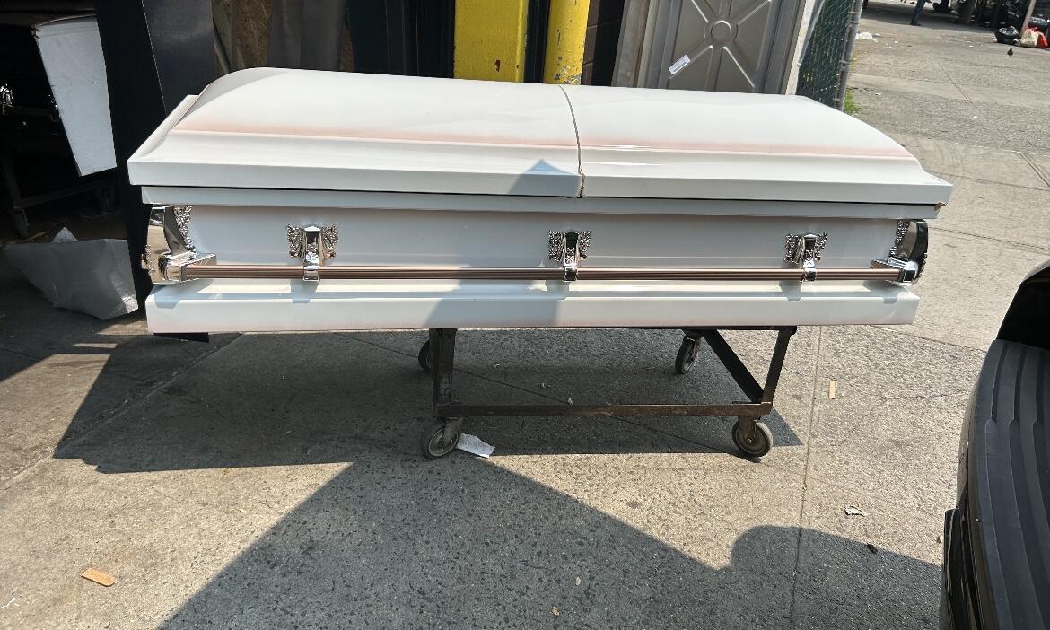 Clair Series White/Gold/Pink photo review