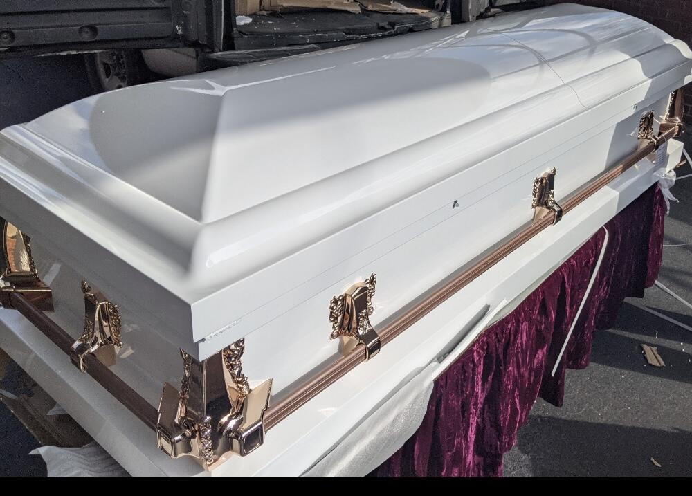 Clair Series White/Gold/Pink photo review