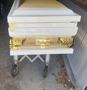 Casket Emporium Series Oversize Casket White/Gold photo review